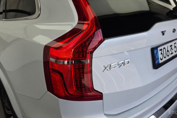 2020 Volvo XC90 с пробегом 98 323 км