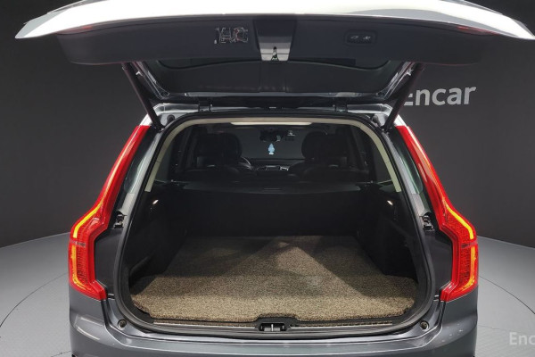 2018 Volvo XC90 с пробегом 82 367 км