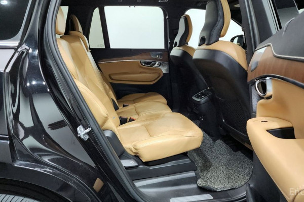 2019 Volvo XC90 с пробегом 104 083 км