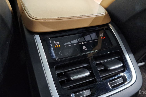 2019 Volvo XC90 с пробегом 104 083 км