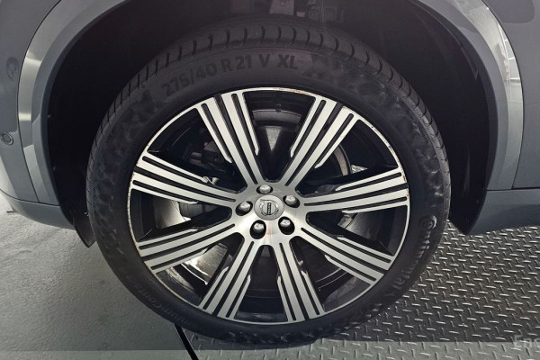 2021 Volvo XC90 с пробегом 36 956 км