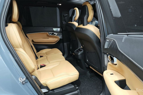 2021 Volvo XC90 с пробегом 36 956 км