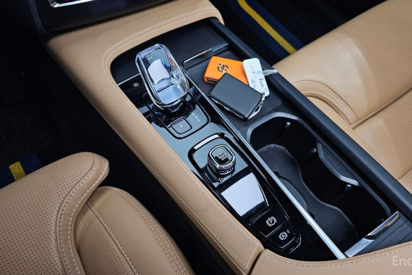 2024 Volvo XC90 с пробегом 26 526 км