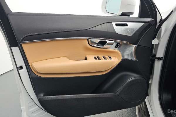 2024 Volvo XC90 с пробегом 26 526 км