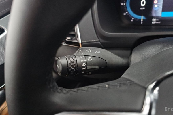 2024 Volvo XC90 с пробегом 26 526 км