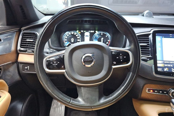 2017 Volvo XC90 с пробегом 138 140 км