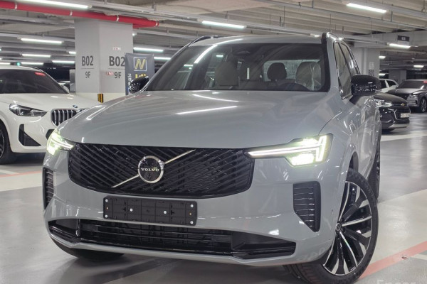 2026 Volvo XC90 с пробегом 7 км