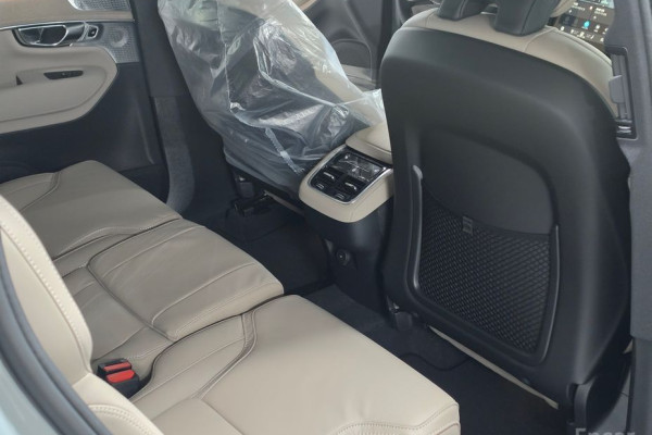 2026 Volvo XC90 с пробегом 7 км