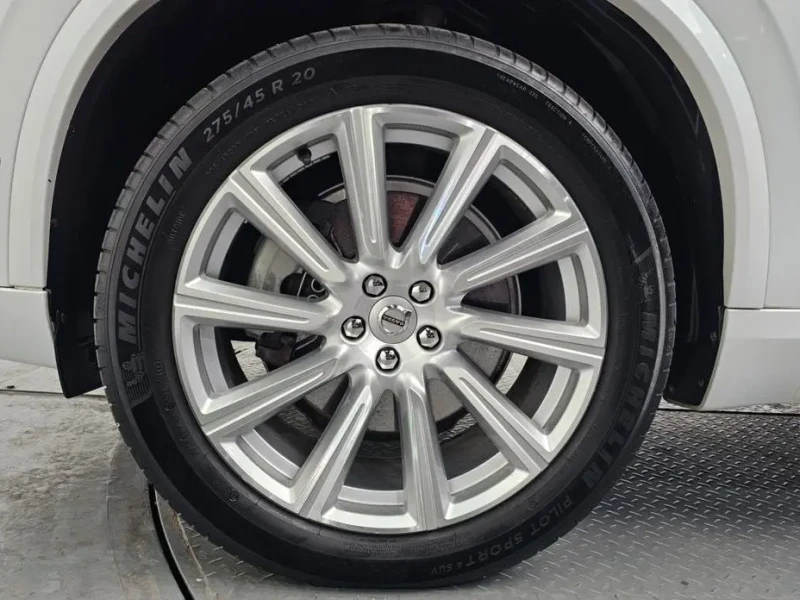 2016 Volvo XC90 с пробегом 106 696 км