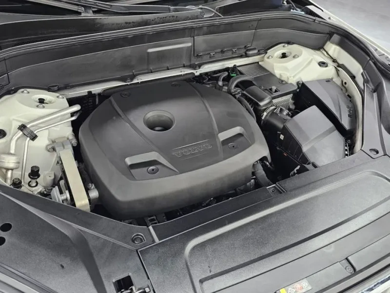 2016 Volvo XC90 с пробегом 106 696 км