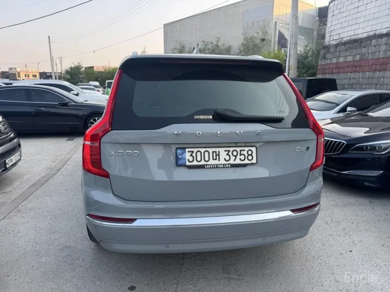 2023 Volvo XC90 с пробегом 51 609 км