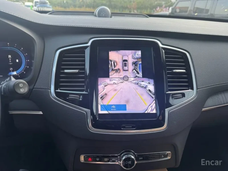 2023 Volvo XC90 с пробегом 51 609 км