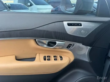 2023 Volvo XC90 с пробегом 51 609 км