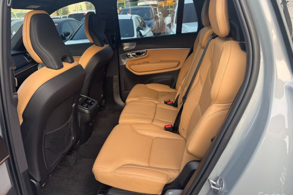 2023 Volvo XC90 с пробегом 51 609 км