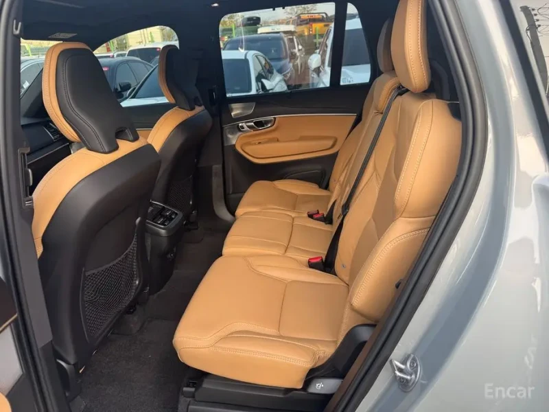 2023 Volvo XC90 с пробегом 51 609 км