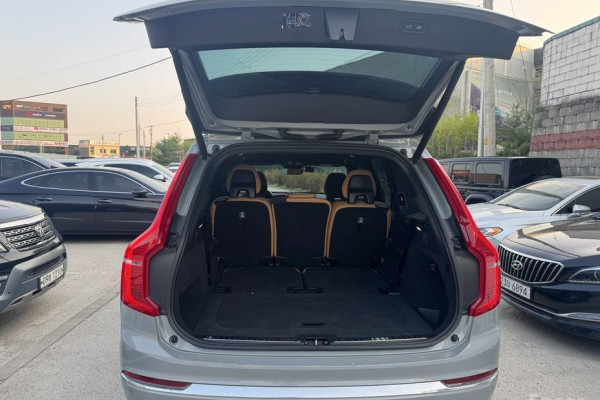 2023 Volvo XC90 с пробегом 51 609 км