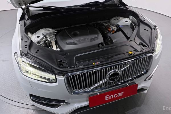 2018 Volvo XC90 с пробегом 117 296 км