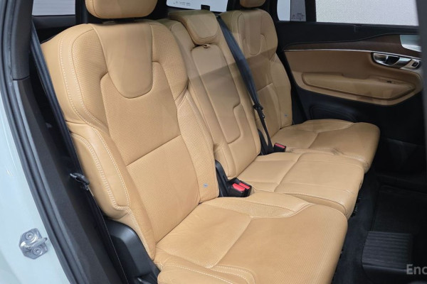 2018 Volvo XC90 с пробегом 117 296 км