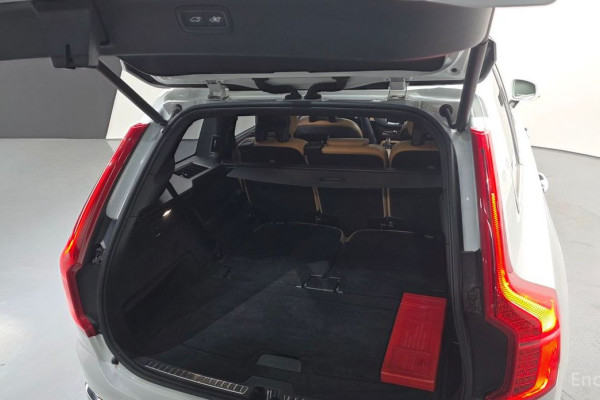 2018 Volvo XC90 с пробегом 117 296 км