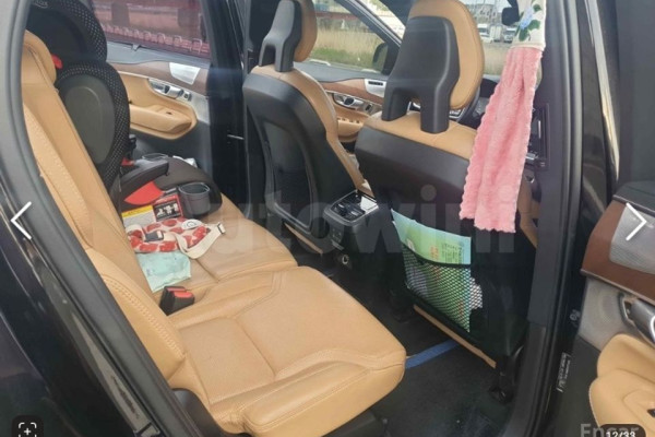 2017 Volvo XC90 с пробегом 298 223 км