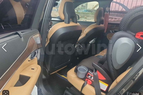 2017 Volvo XC90 с пробегом 298 223 км