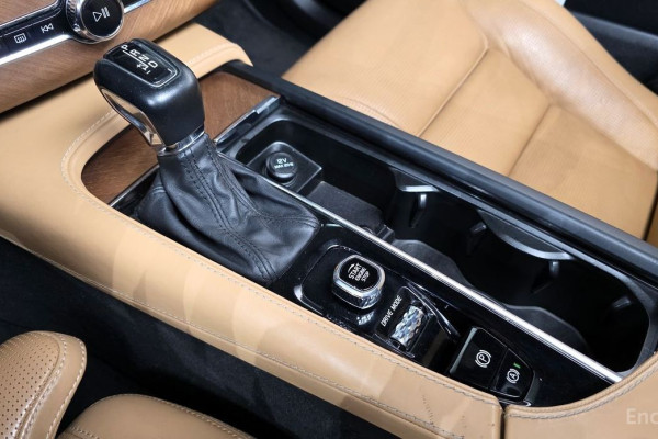 2017 Volvo XC90 с пробегом 97 897 км