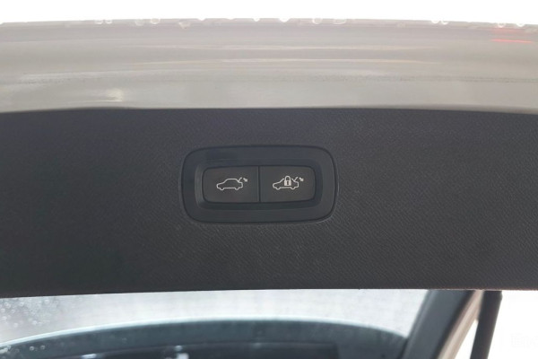 2017 Volvo XC90 с пробегом 97 897 км