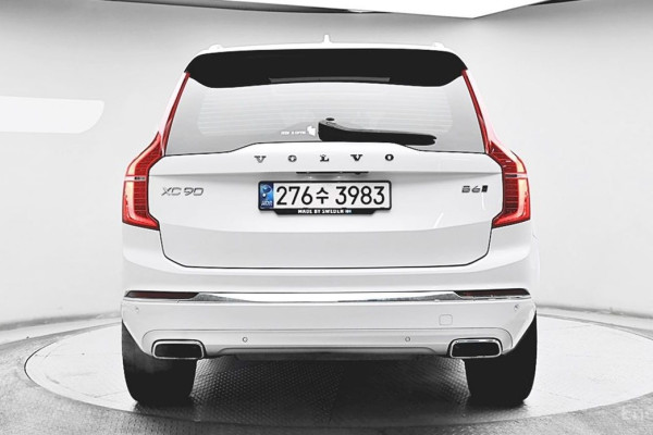 2021 Volvo XC90 с пробегом 50 867 км