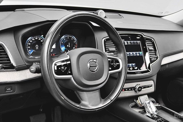 2021 Volvo XC90 с пробегом 50 867 км