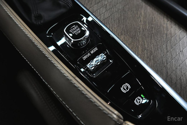 2019 Volvo XC90 с пробегом 85 147 км