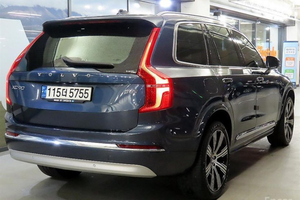 2021 Volvo XC90 с пробегом 86 559 км