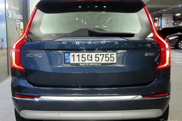 2021 Volvo XC90 с пробегом 86 559 км