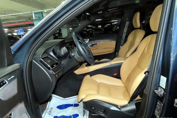 2021 Volvo XC90 с пробегом 86 559 км