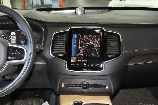 2021 Volvo XC90 с пробегом 86 559 км