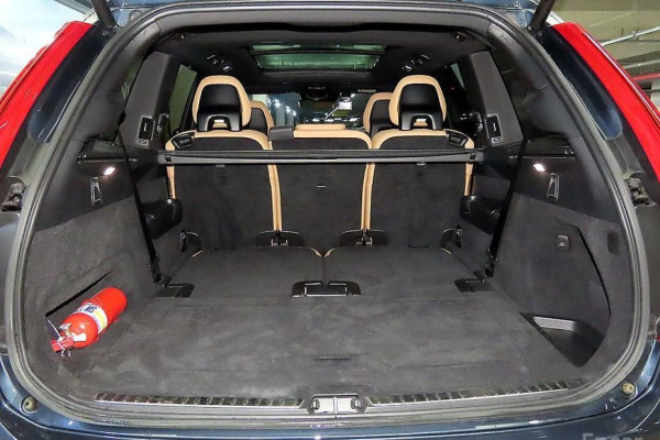 2021 Volvo XC90 с пробегом 86 559 км