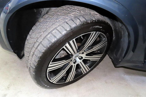 2021 Volvo XC90 с пробегом 86 559 км