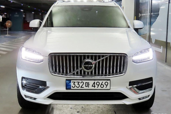 2022 Volvo XC90 с пробегом 96 553 км