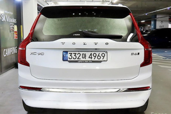 2022 Volvo XC90 с пробегом 96 553 км