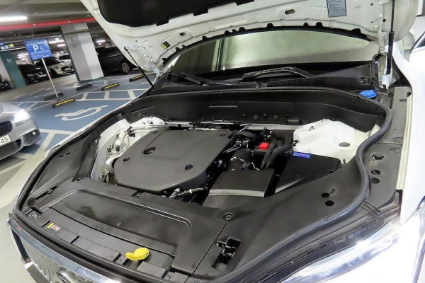 2022 Volvo XC90 с пробегом 96 553 км