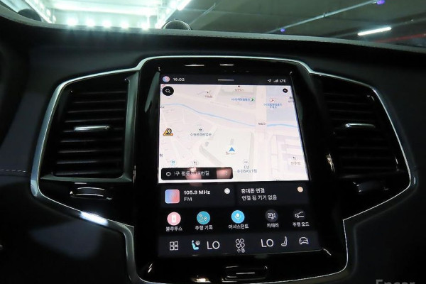 2022 Volvo XC90 с пробегом 96 553 км