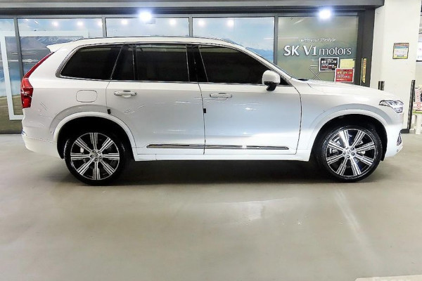 2022 Volvo XC90 с пробегом 96 553 км