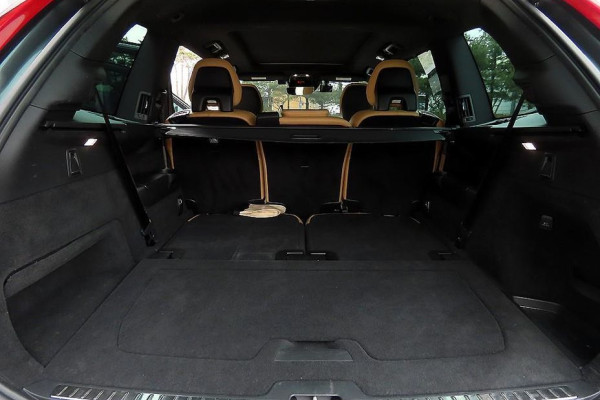 2019 Volvo XC90 с пробегом 128 000 км