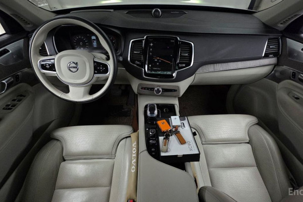 2021 Volvo XC90 с пробегом 77 713 км