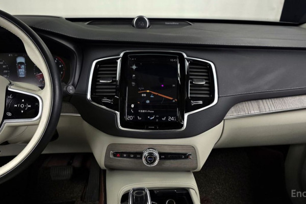 2021 Volvo XC90 с пробегом 77 713 км