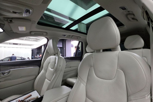 2021 Volvo XC90 с пробегом 77 713 км