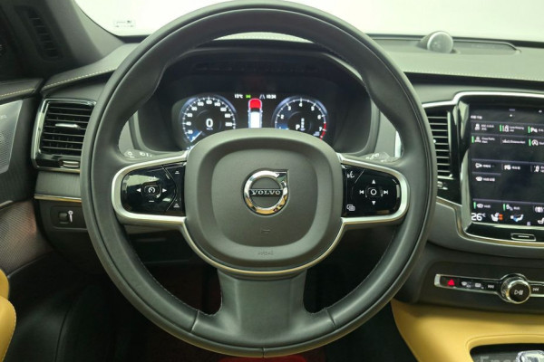 2021 Volvo XC90 с пробегом 45 290 км