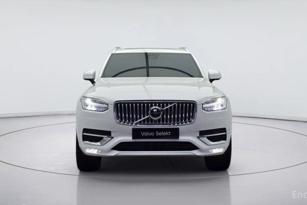 2024 Volvo XC90 с пробегом 30 317 км
