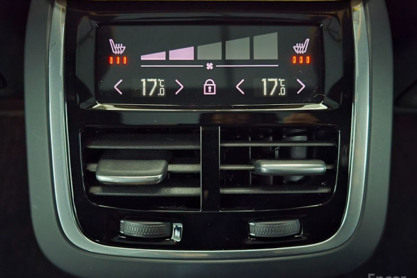 2024 Volvo XC90 с пробегом 30 317 км