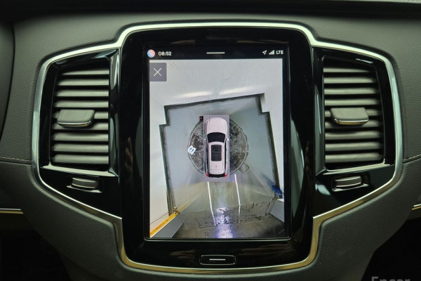 2024 Volvo XC90 с пробегом 30 317 км