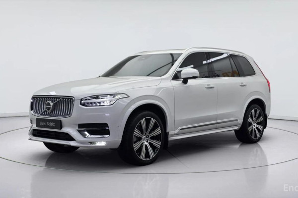 2024 Volvo XC90 с пробегом 30 317 км